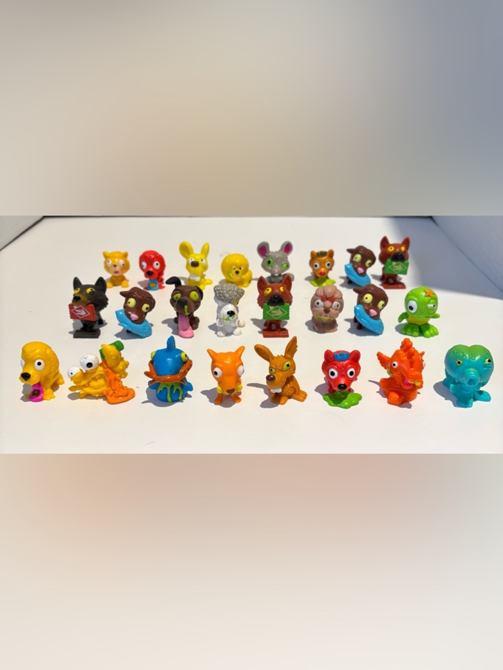The Ugglys Pet Shop Moose Toys Ugly Dog Animal Mini Toy Figures Mixed Lot of 24